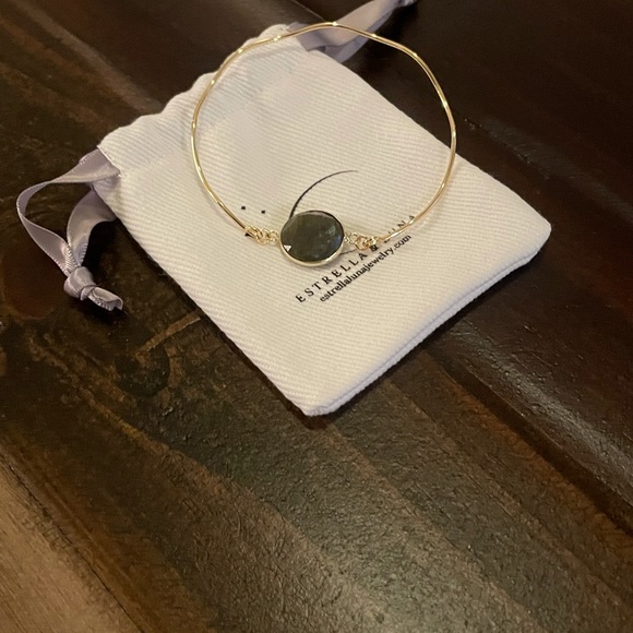 Estrella and Luna bracelet - Picture 3 of 4